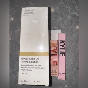 Kylie Makeup Skincare Bundle